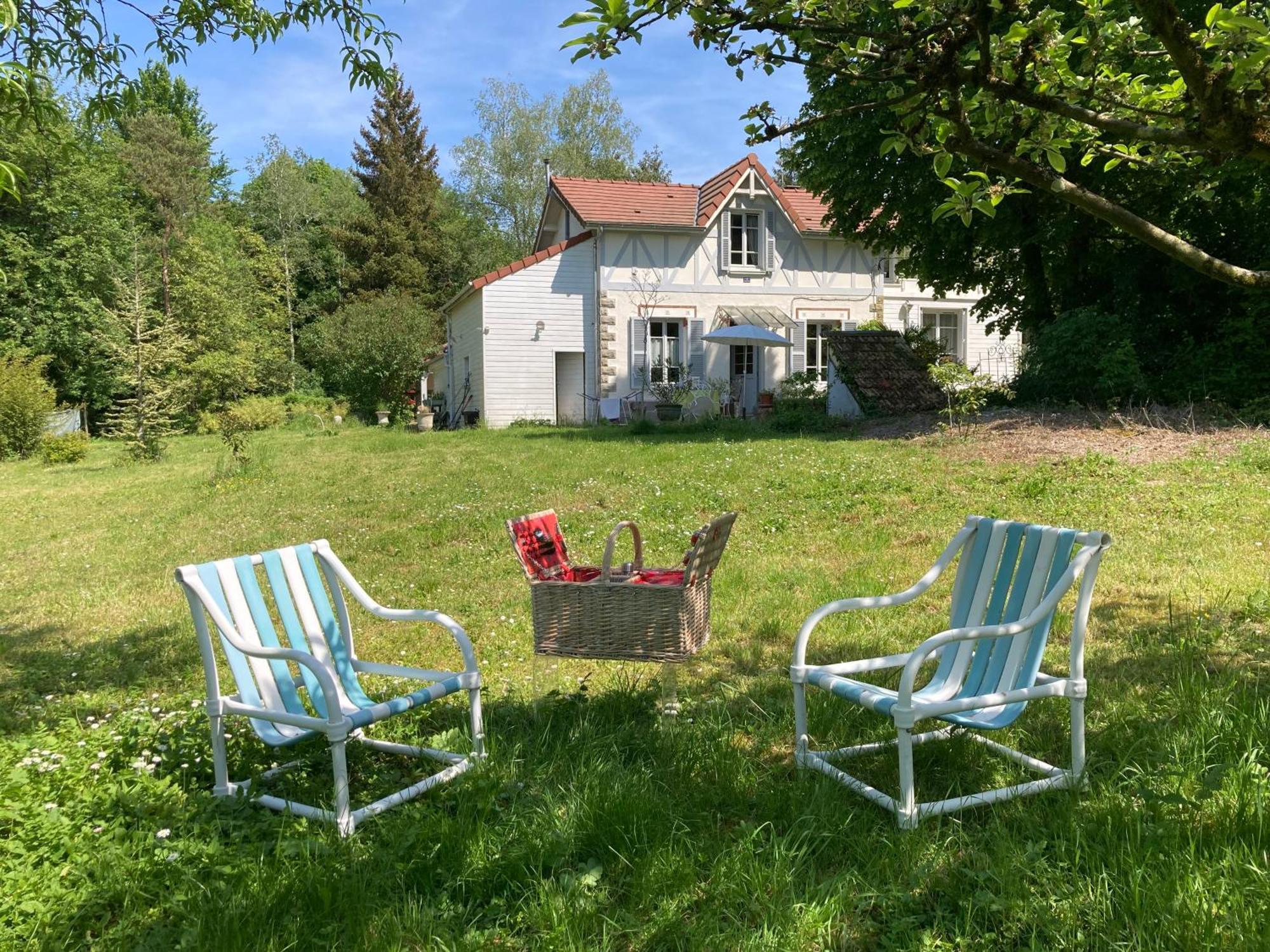 "Aux Chants Des Oiseaux" Domaine De La Renardiere Les Grandes-Loges Exteriér fotografie